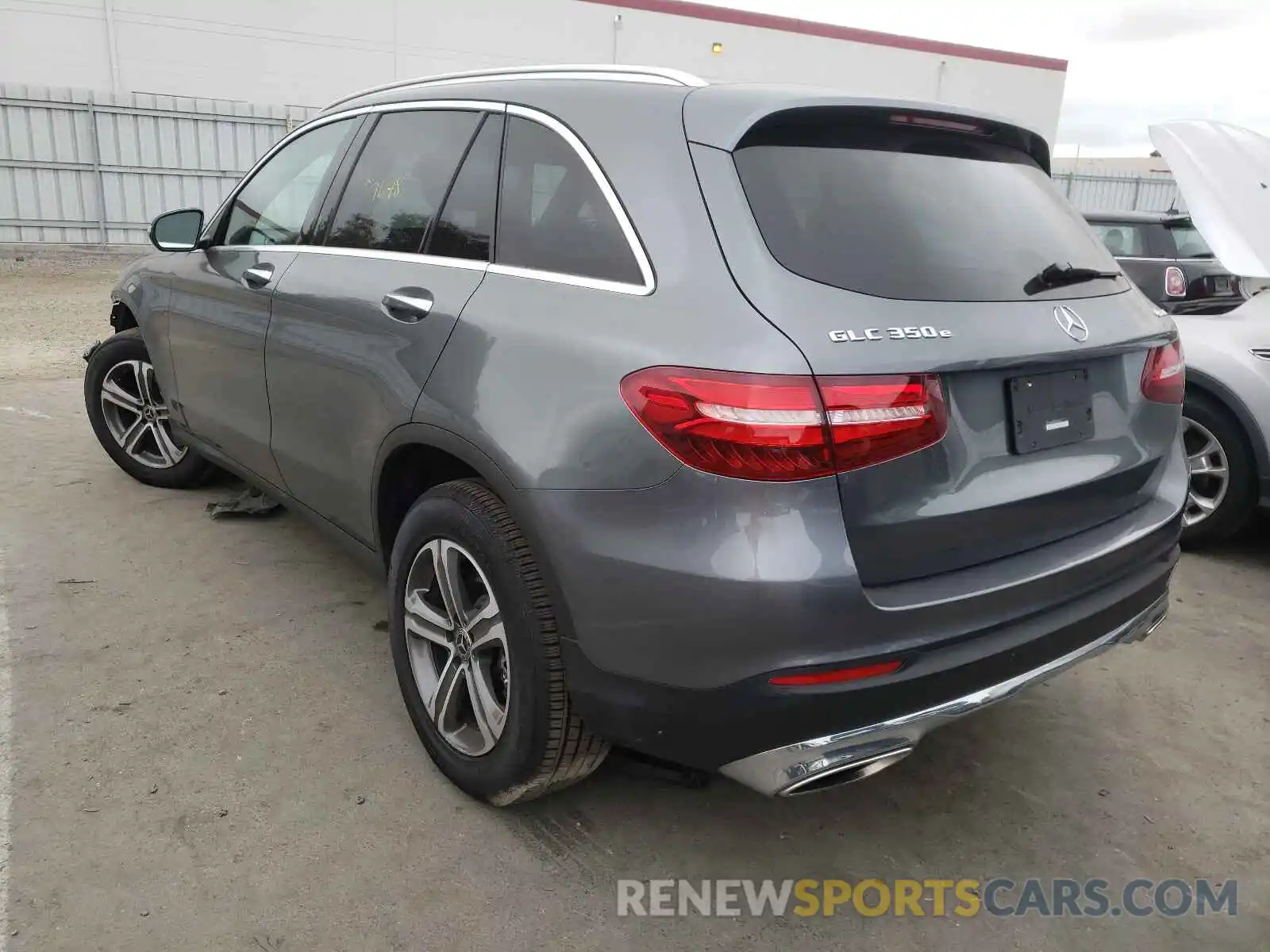 3 Photograph of a damaged car WDC0G5EB5KF509370 MERCEDES-BENZ GLC-CLASS 2019