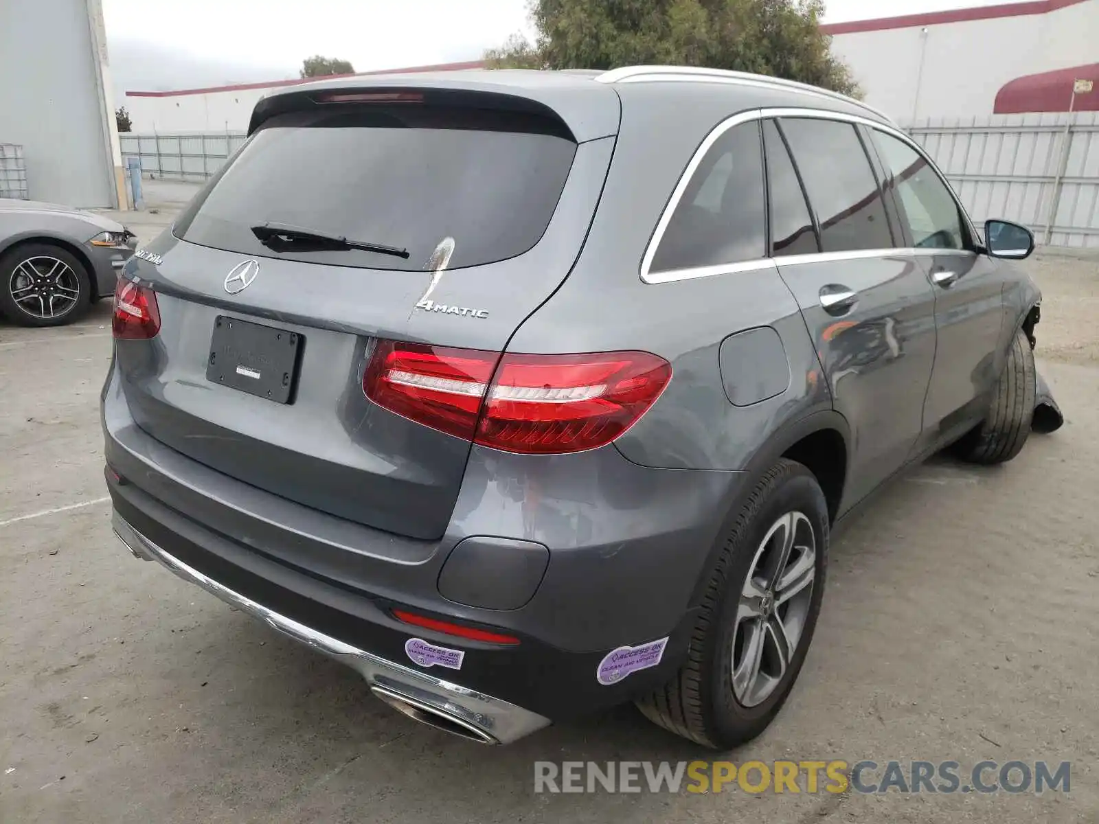 4 Photograph of a damaged car WDC0G5EB5KF509370 MERCEDES-BENZ GLC-CLASS 2019