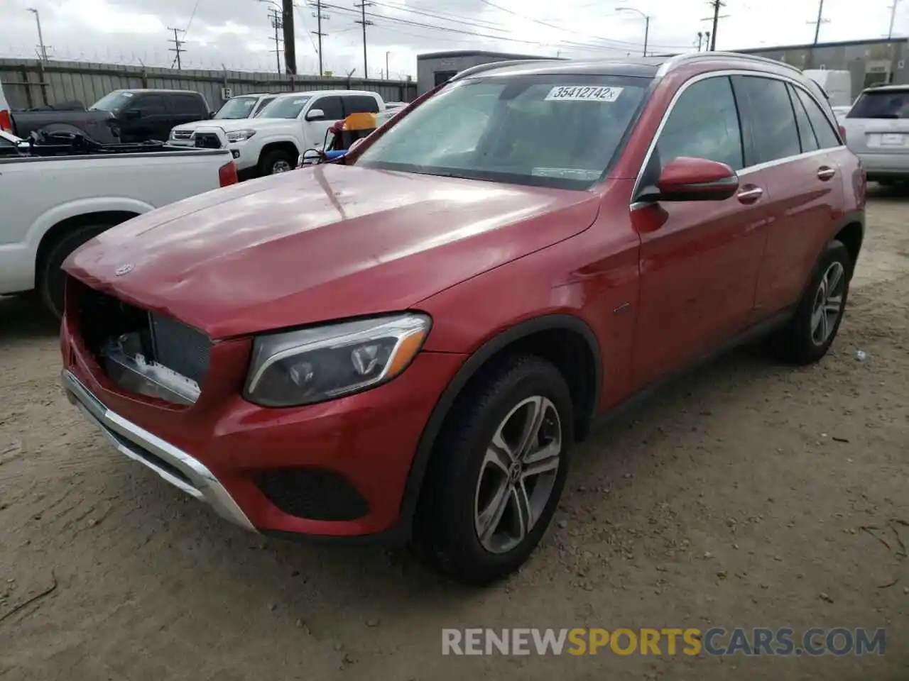 2 Photograph of a damaged car WDC0G5EB7KF603556 MERCEDES-BENZ GLC-CLASS 2019