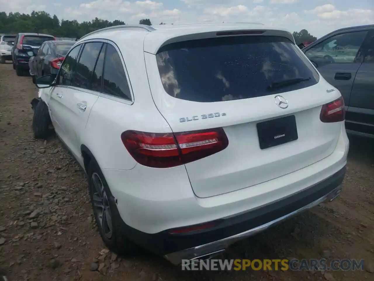 3 Photograph of a damaged car WDC0G5EB8KF590381 MERCEDES-BENZ GLC-CLASS 2019