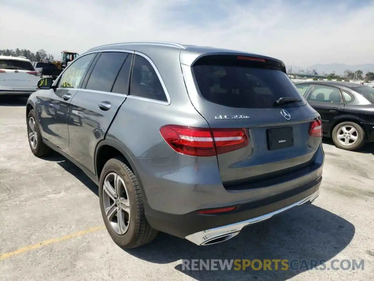 3 Photograph of a damaged car WDC0G5EB9KF623016 MERCEDES-BENZ GLC-CLASS 2019