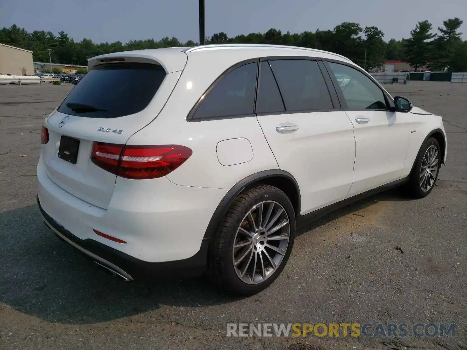 4 Photograph of a damaged car WDC0G6EB3KF659063 MERCEDES-BENZ GLC-CLASS 2019