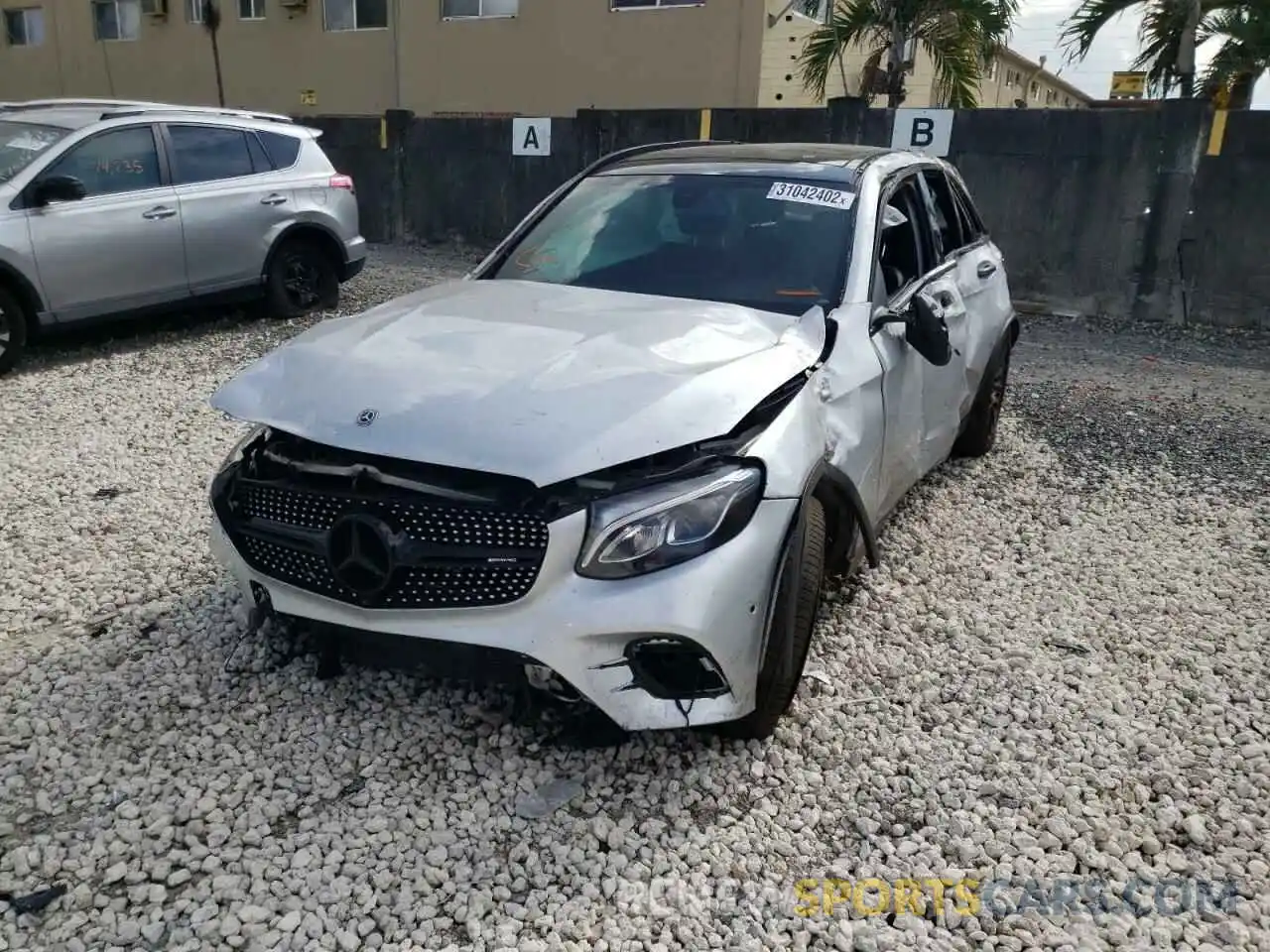 2 Photograph of a damaged car WDC0G6EB5KF503865 MERCEDES-BENZ GLC-CLASS 2019