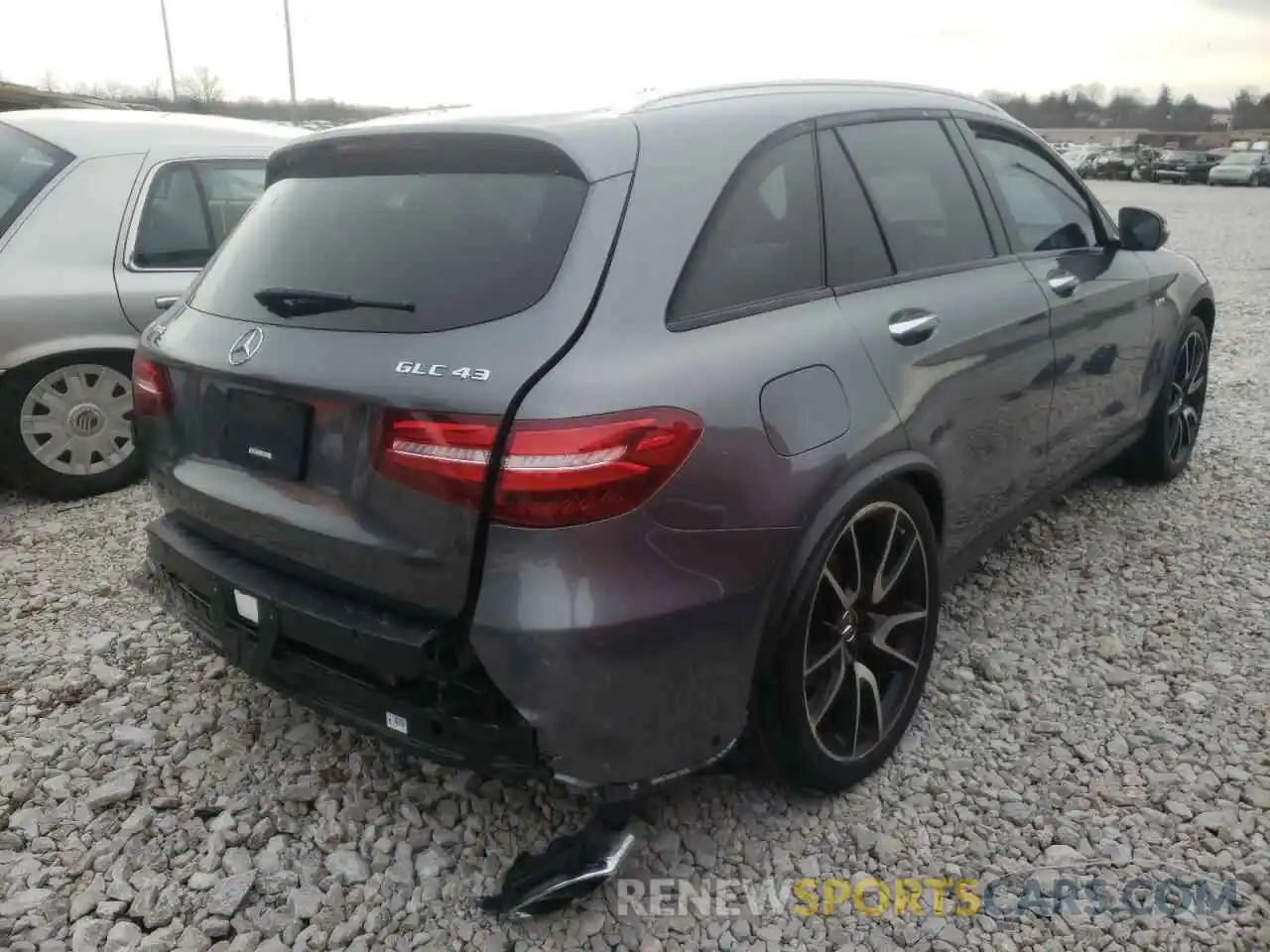 4 Photograph of a damaged car WDC0G6EB8KF523494 MERCEDES-BENZ GLC-CLASS 2019