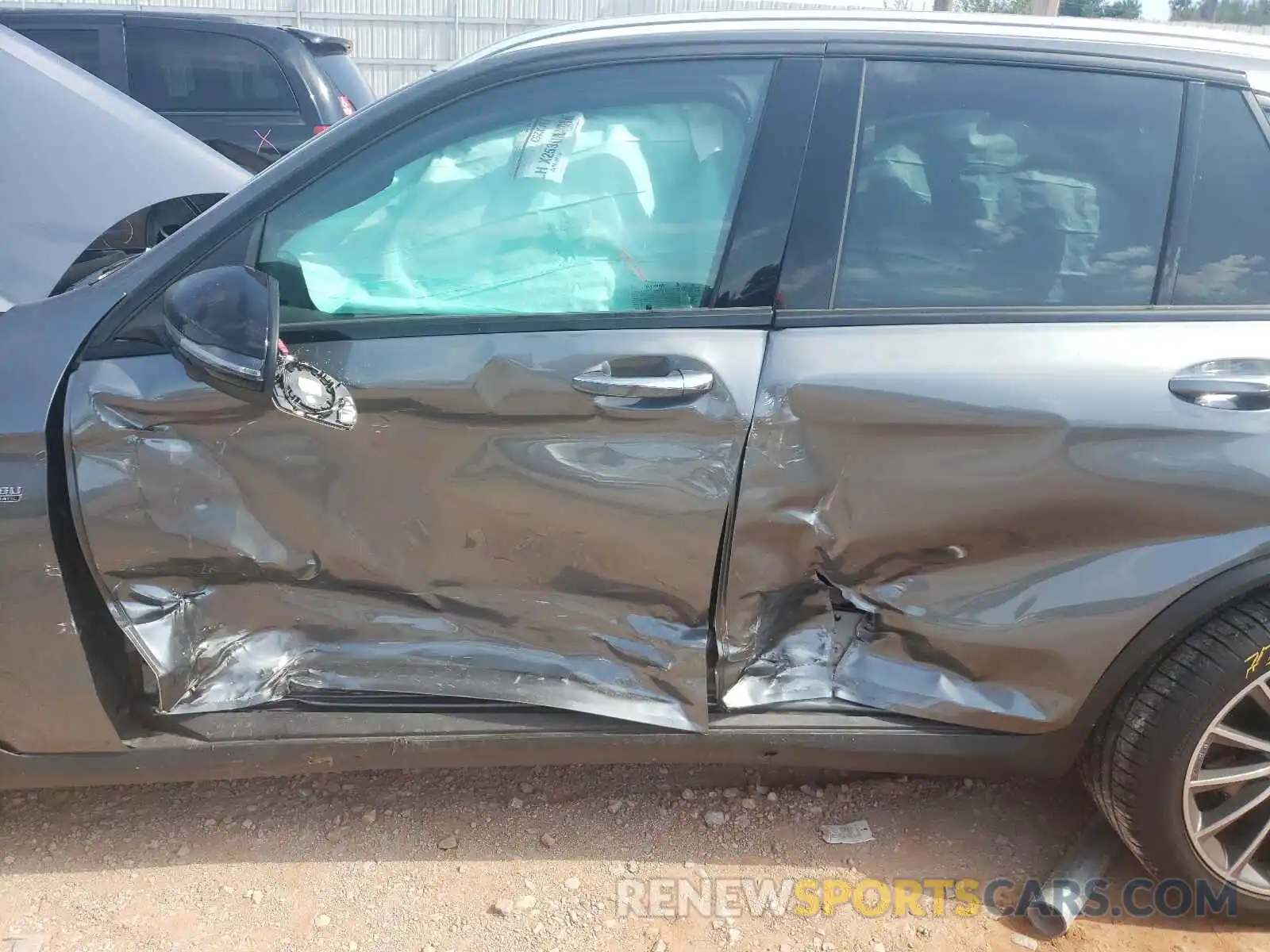 10 Photograph of a damaged car WDC0G6EBXKF607297 MERCEDES-BENZ GLC-CLASS 2019