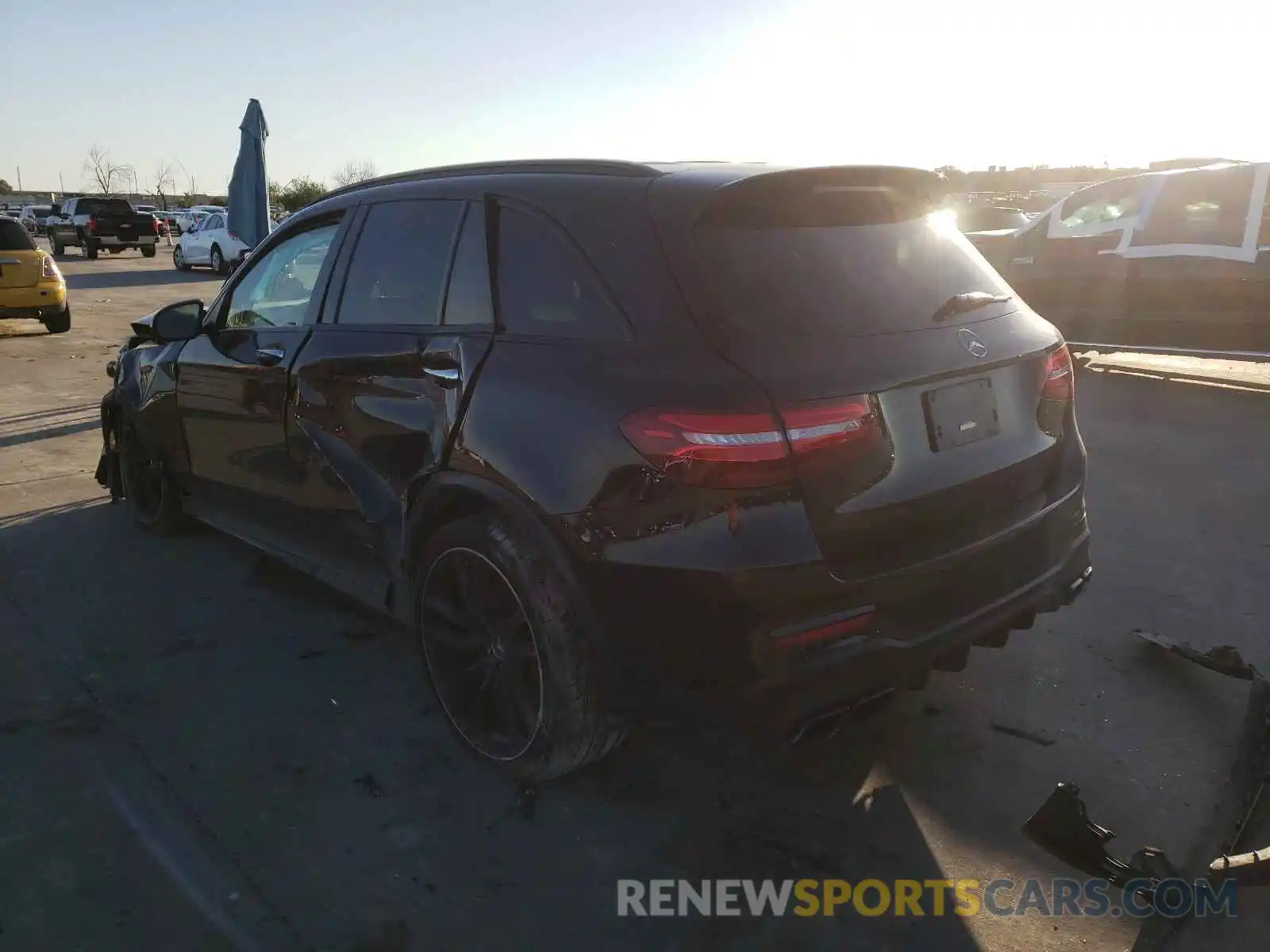 3 Photograph of a damaged car WDC0G8JB2KF499260 MERCEDES-BENZ GLC-CLASS 2019