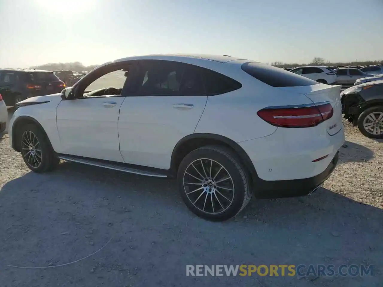 2 Photograph of a damaged car WDC0J4KB0KF497774 MERCEDES-BENZ GLC-CLASS 2019