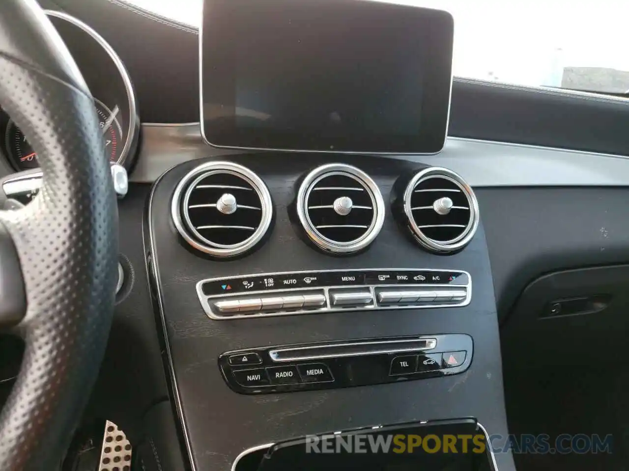 9 Photograph of a damaged car WDC0J4KB1KF576340 MERCEDES-BENZ GLC-CLASS 2019