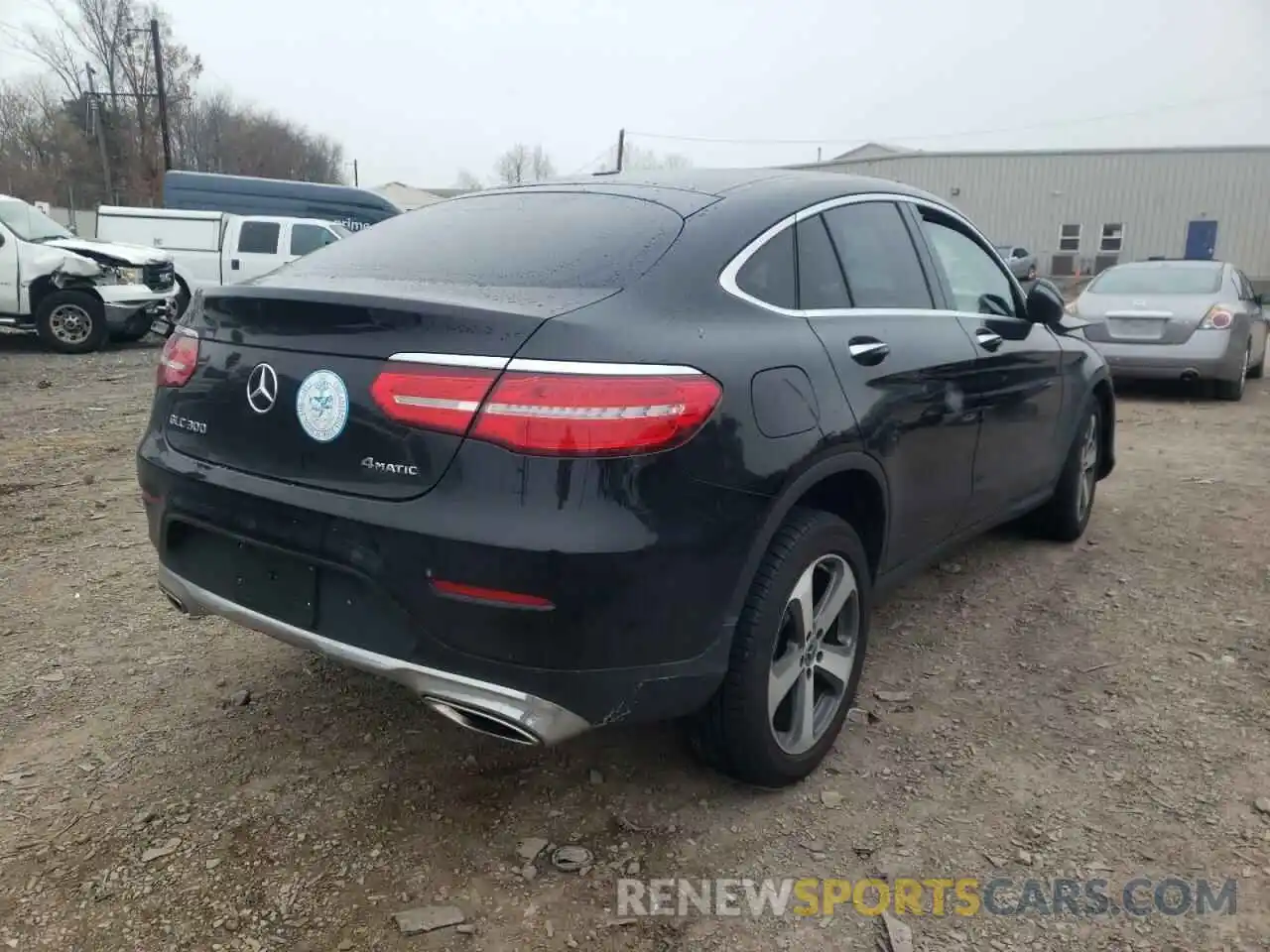 4 Photograph of a damaged car WDC0J4KB3KF565744 MERCEDES-BENZ GLC-CLASS 2019