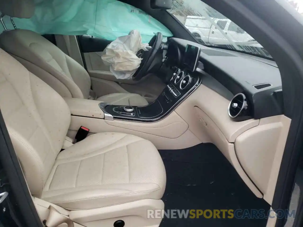 5 Photograph of a damaged car WDC0J4KB3KF565744 MERCEDES-BENZ GLC-CLASS 2019