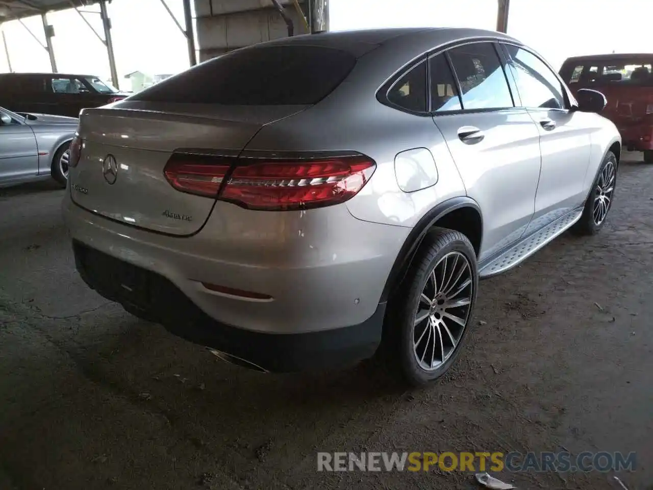 4 Photograph of a damaged car WDC0J4KB4KF594749 MERCEDES-BENZ GLC-CLASS 2019