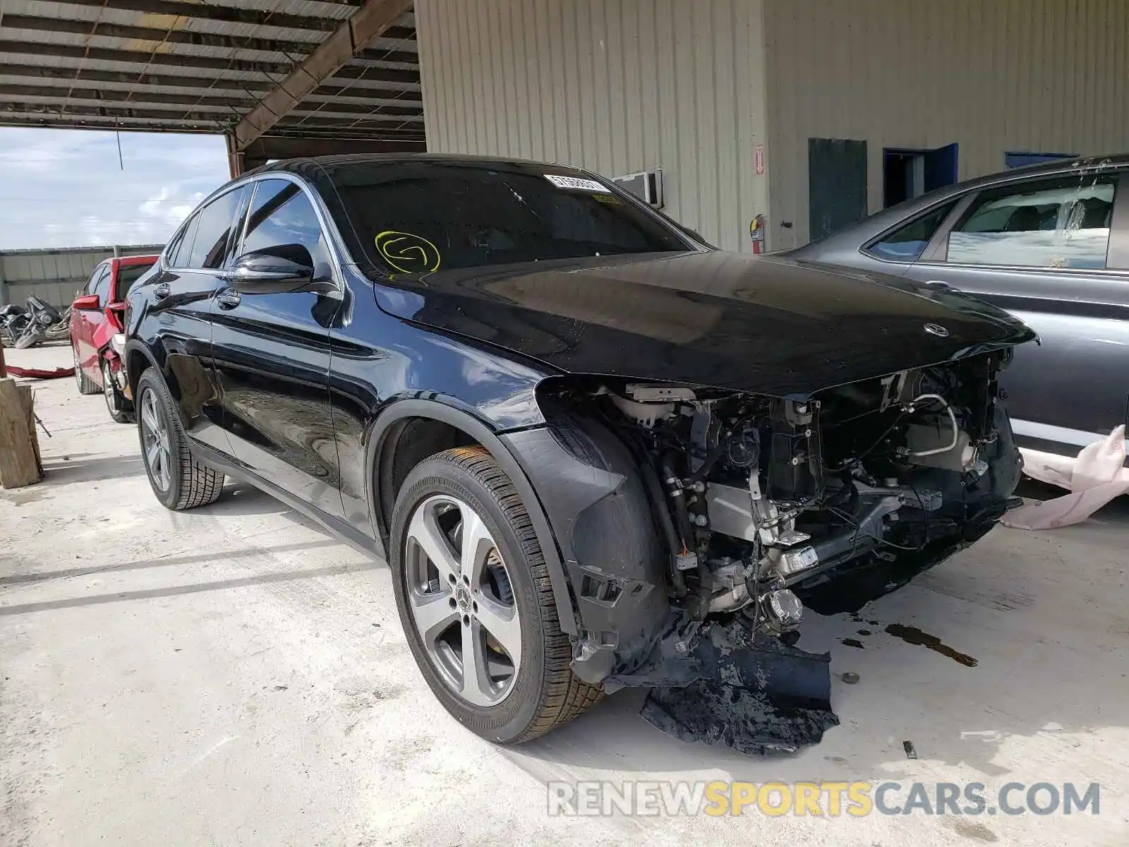 1 Photograph of a damaged car WDC0J4KB5KF572453 MERCEDES-BENZ GLC-CLASS 2019