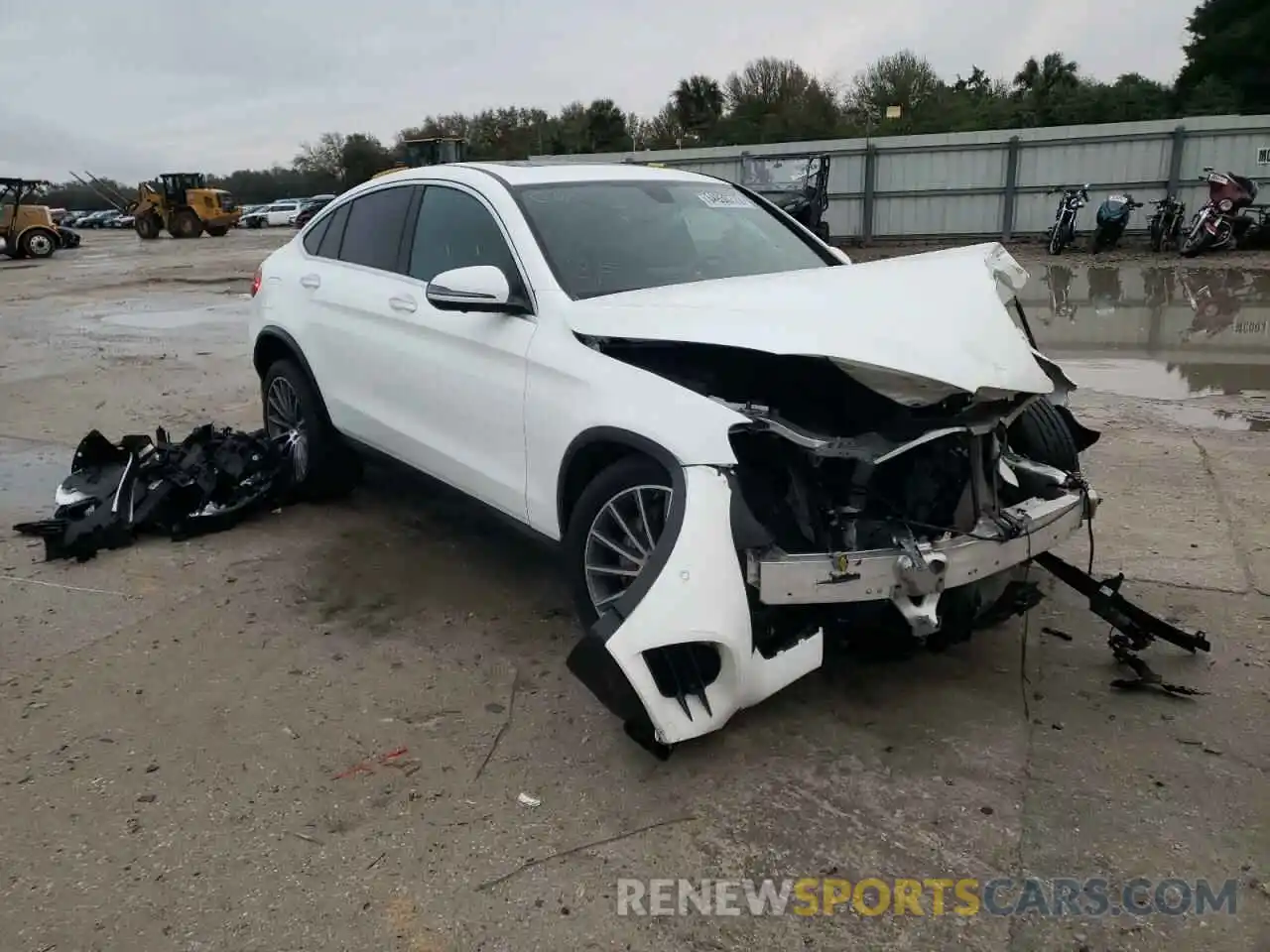 1 Photograph of a damaged car WDC0J4KB6KF519096 MERCEDES-BENZ GLC-CLASS 2019