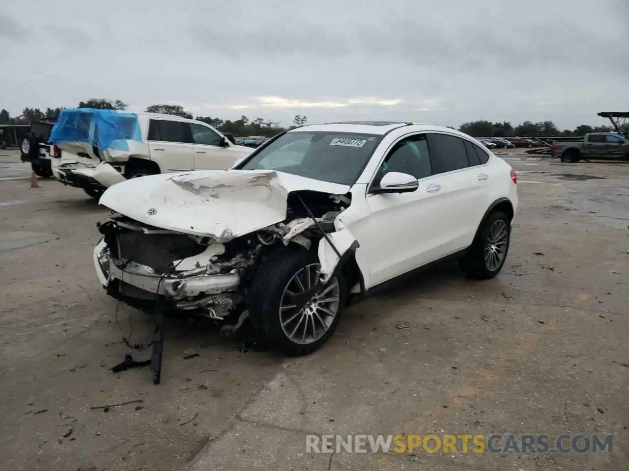 2 Photograph of a damaged car WDC0J4KB6KF519096 MERCEDES-BENZ GLC-CLASS 2019