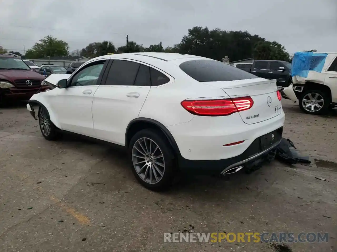 3 Photograph of a damaged car WDC0J4KB6KF519096 MERCEDES-BENZ GLC-CLASS 2019