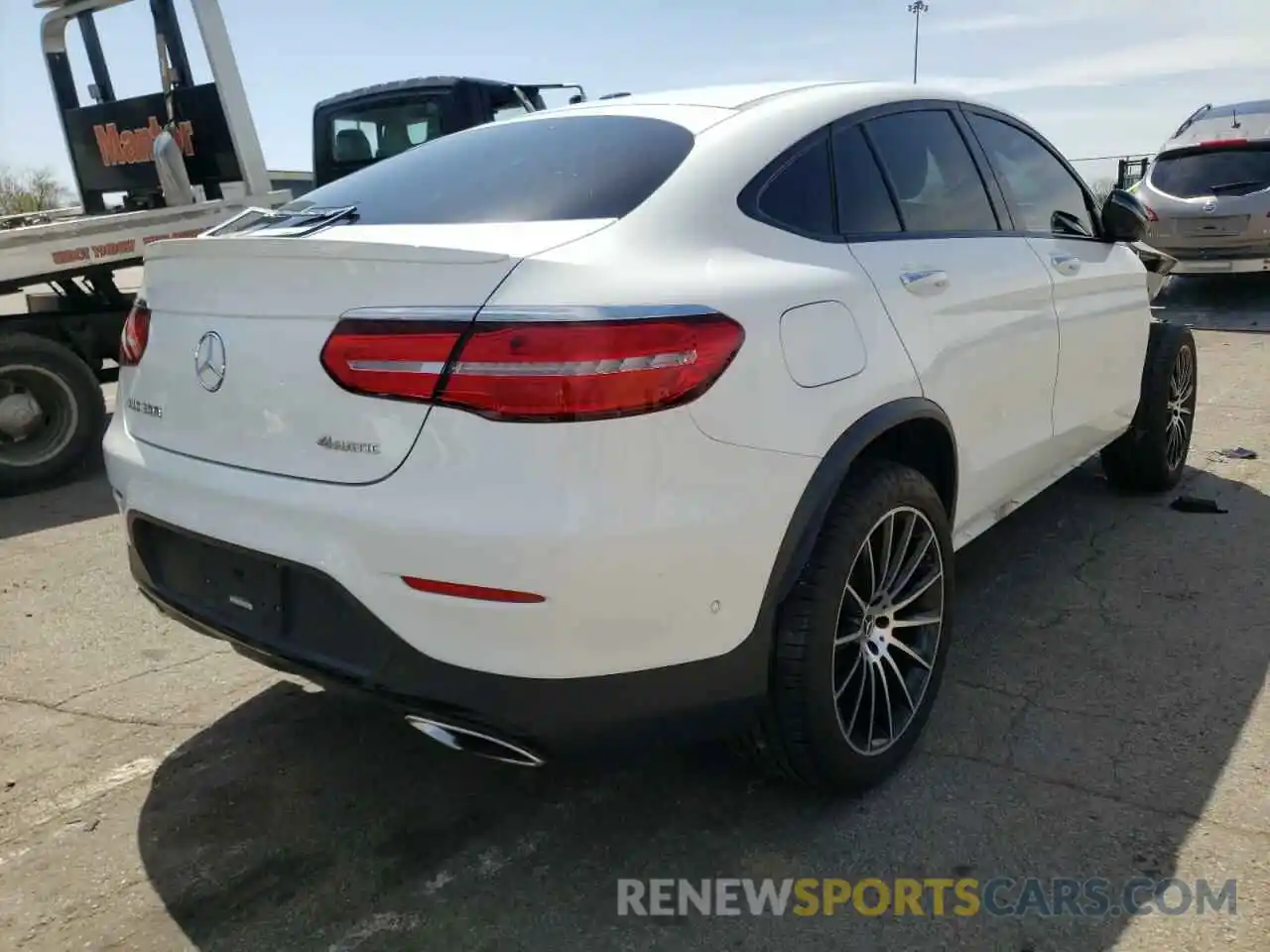 4 Photograph of a damaged car WDC0J4KB6KF669113 MERCEDES-BENZ GLC-CLASS 2019