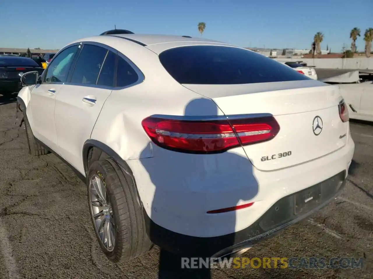 3 Photograph of a damaged car WDC0J4KB8KF512618 MERCEDES-BENZ GLC-CLASS 2019