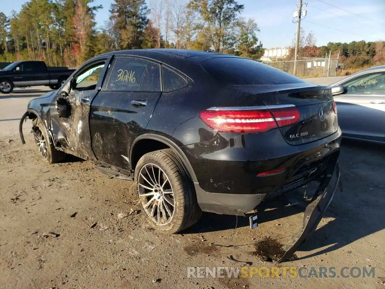 3 Фотография поврежденного автомобиля WDC0J4KB9KF665797 MERCEDES-BENZ GLC-CLASS 2019