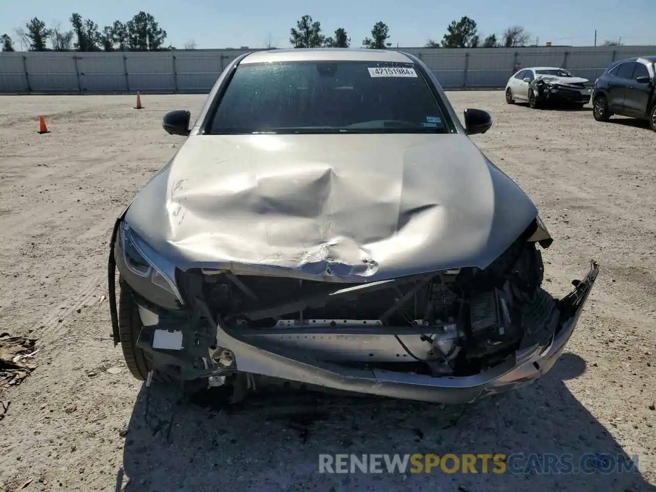 5 Photograph of a damaged car WDC0J4KBXKF627611 MERCEDES-BENZ GLC-CLASS 2019