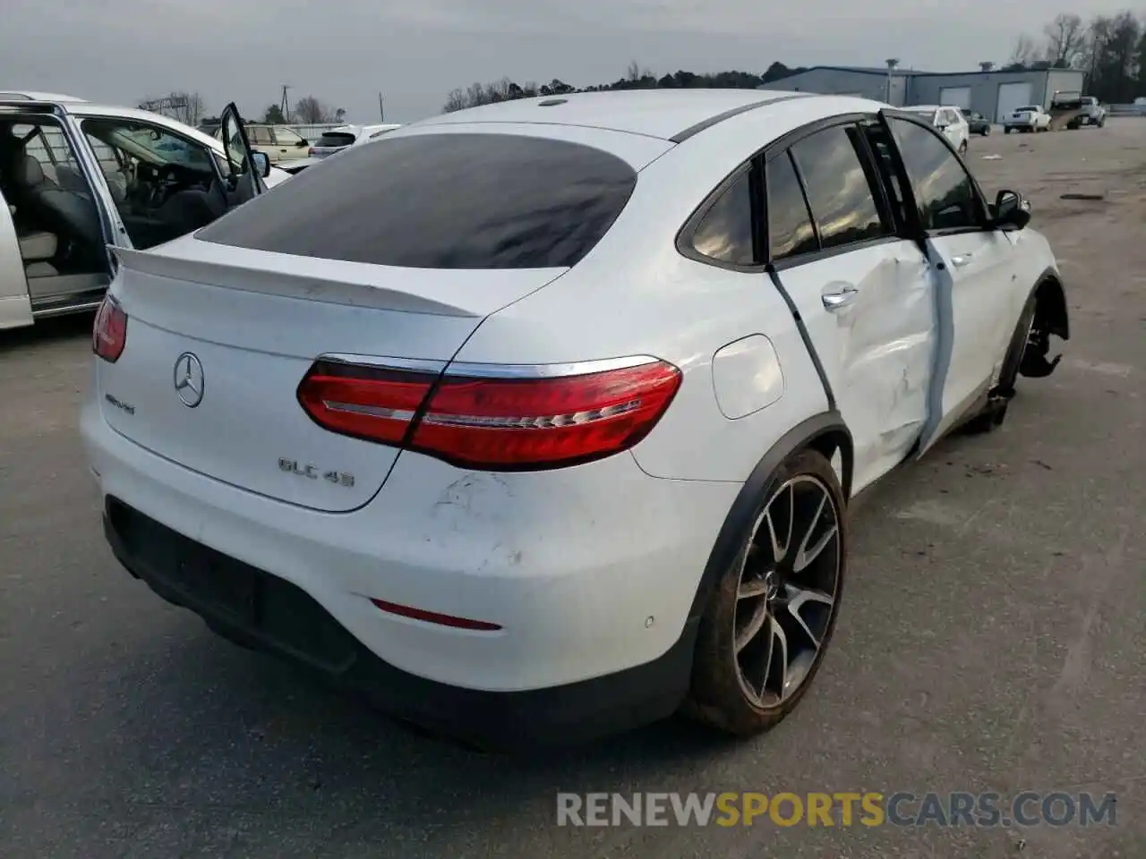 4 Photograph of a damaged car WDC0J6EB3KF543878 MERCEDES-BENZ GLC-CLASS 2019