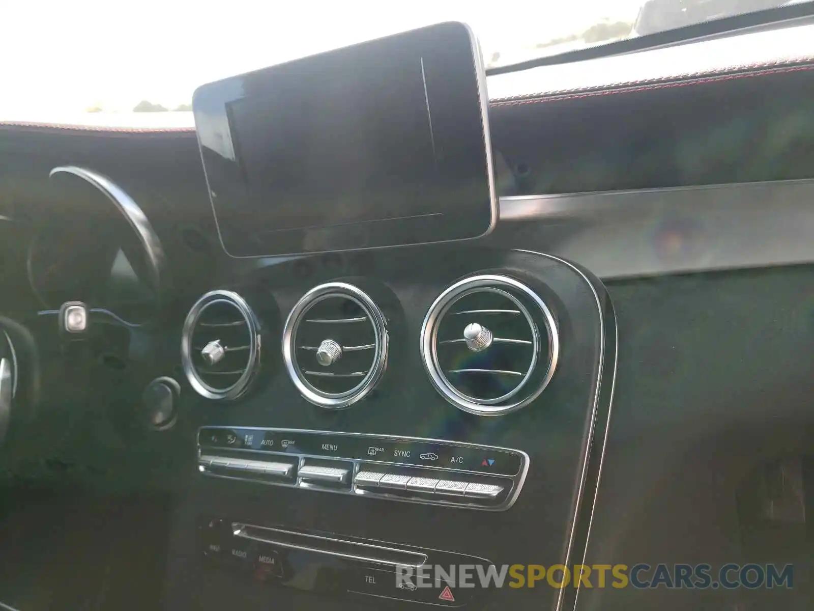 9 Photograph of a damaged car WDC0J6EB5KF622517 MERCEDES-BENZ GLC-CLASS 2019