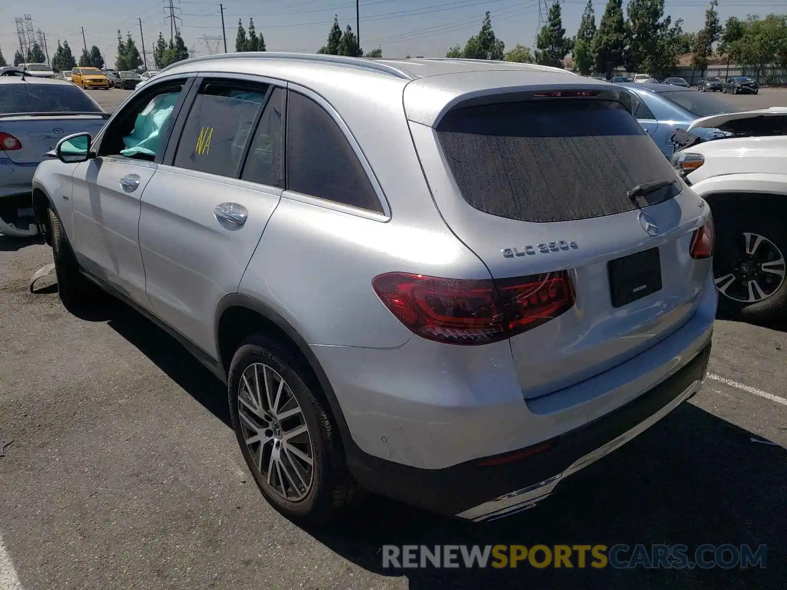 3 Photograph of a damaged car W1N0G5DBXLF777915 MERCEDES-BENZ GLC-CLASS 2020