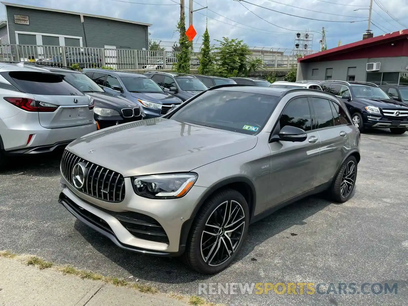 2 Photograph of a damaged car W1N0G6EB5LF806659 MERCEDES-BENZ GLC-CLASS 2020