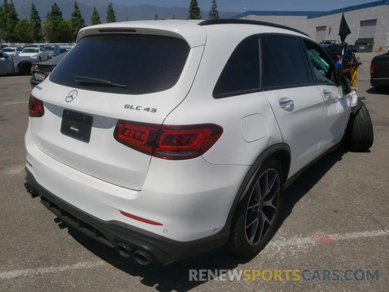 4 Photograph of a damaged car W1N0G6EBXLF808441 MERCEDES-BENZ GLC-CLASS 2020