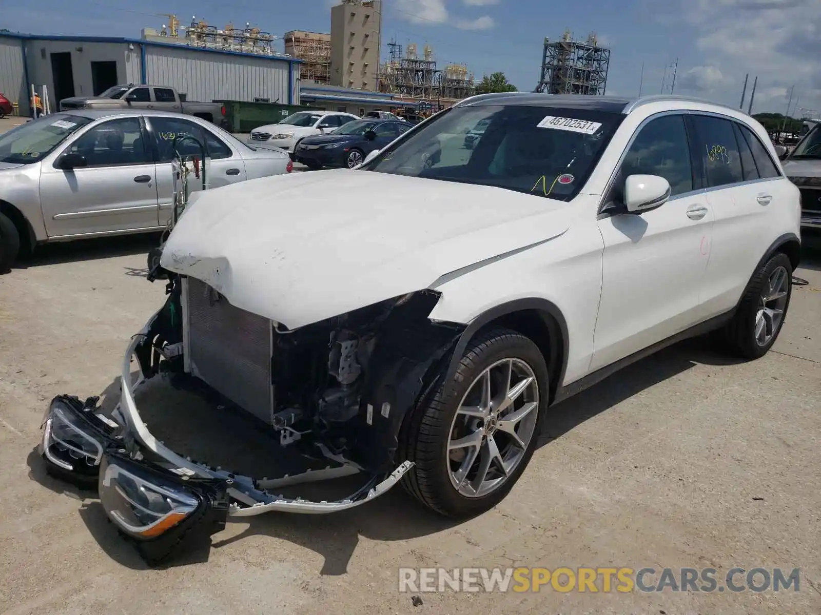 2 Photograph of a damaged car W1N0G8DB0LF862912 MERCEDES-BENZ GLC-CLASS 2020