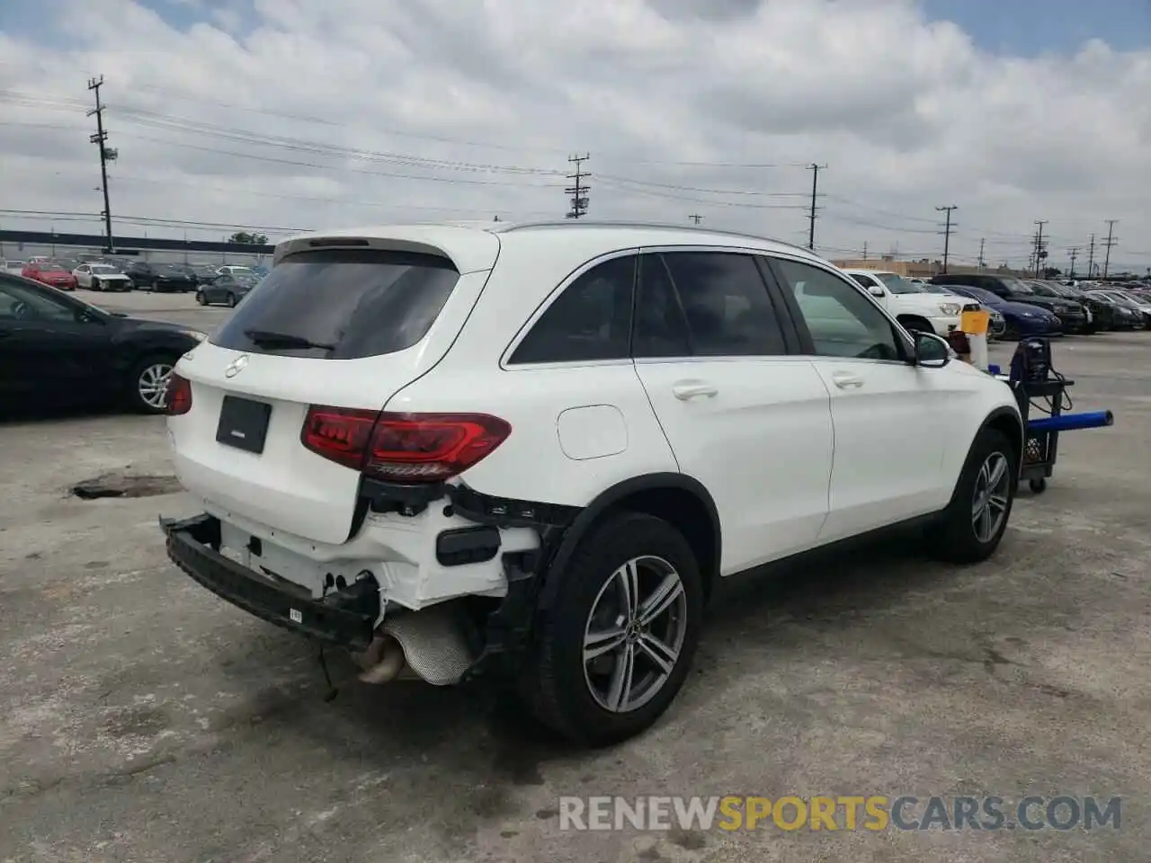 4 Photograph of a damaged car W1N0G8DB1LF779666 MERCEDES-BENZ GLC-CLASS 2020