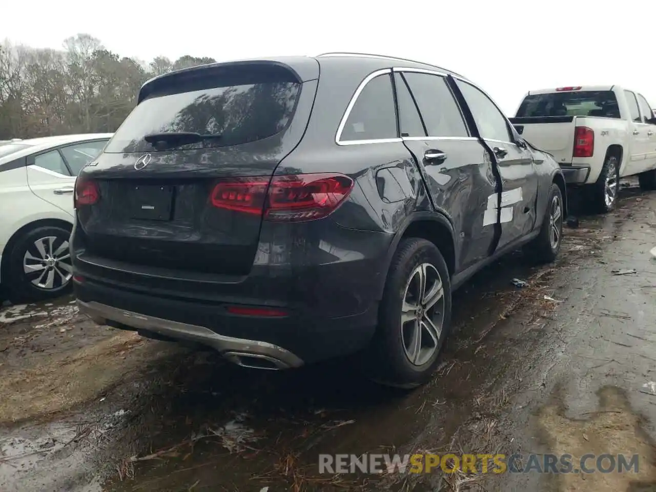 4 Photograph of a damaged car W1N0G8DB1LF791428 MERCEDES-BENZ GLC-CLASS 2020