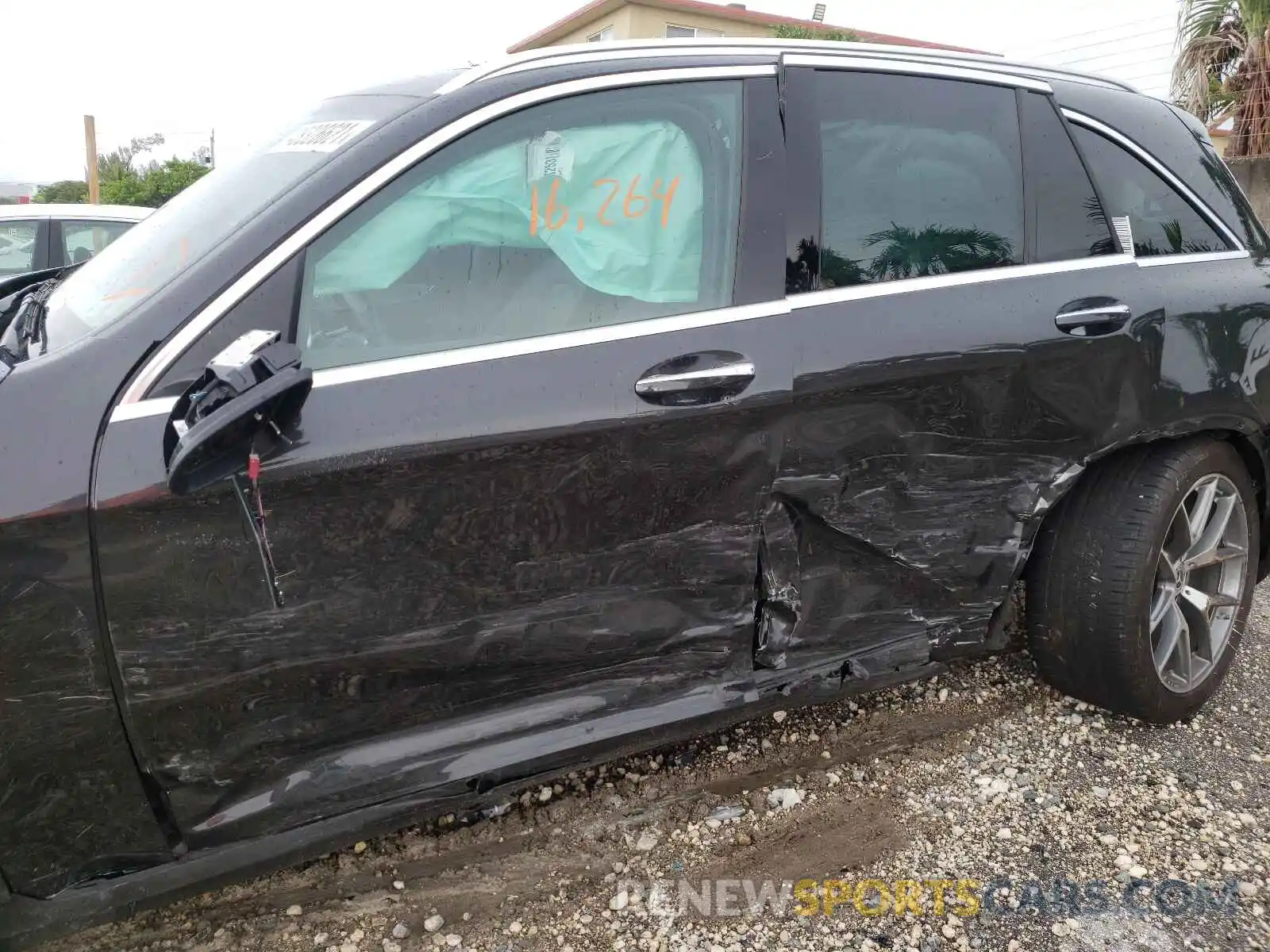 9 Photograph of a damaged car W1N0G8DB1LF811371 MERCEDES-BENZ GLC-CLASS 2020