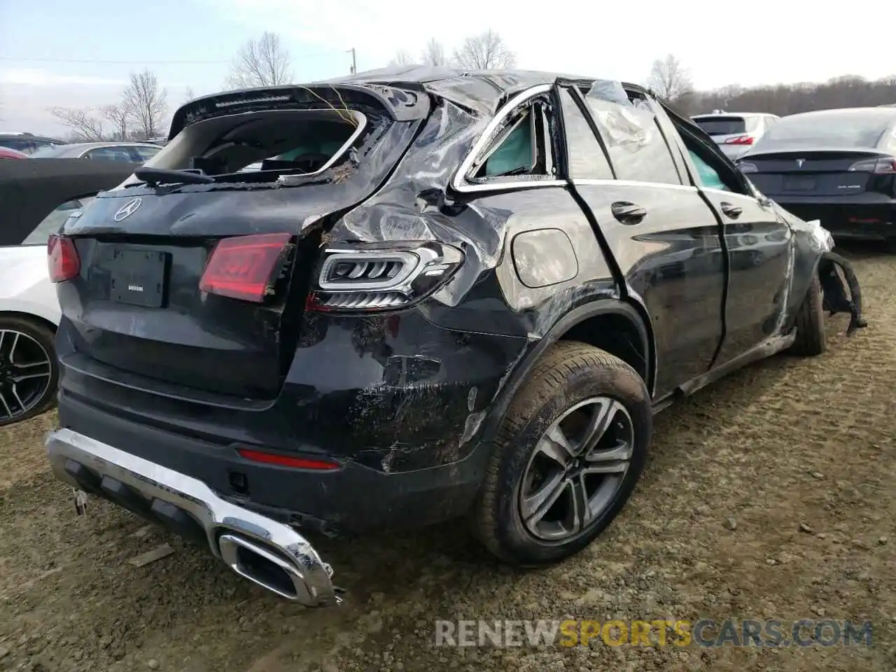 4 Photograph of a damaged car W1N0G8DB2LF787677 MERCEDES-BENZ GLC-CLASS 2020