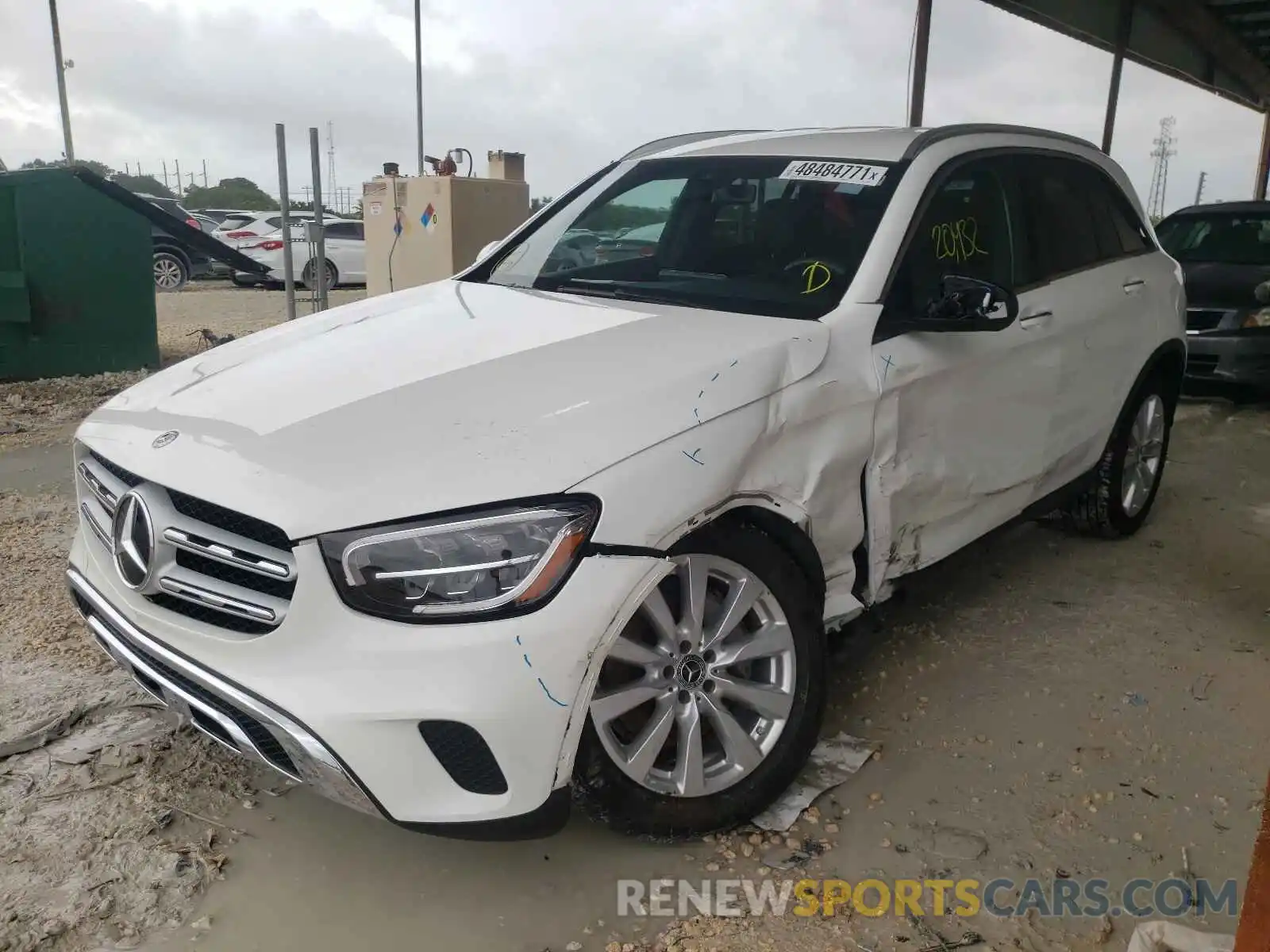 2 Photograph of a damaged car W1N0G8DB2LF804980 MERCEDES-BENZ GLC-CLASS 2020