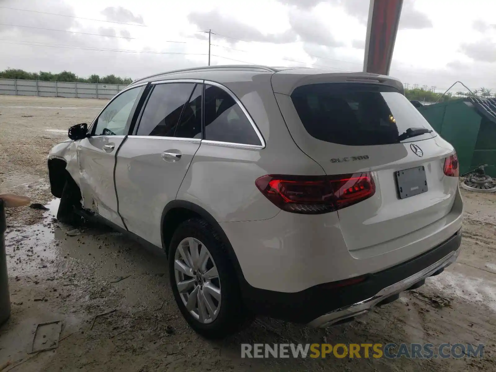 3 Photograph of a damaged car W1N0G8DB2LF804980 MERCEDES-BENZ GLC-CLASS 2020