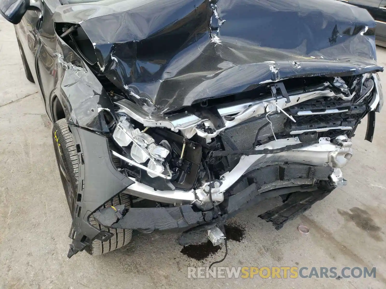 9 Photograph of a damaged car W1N0G8DB3LF768359 MERCEDES-BENZ GLC-CLASS 2020