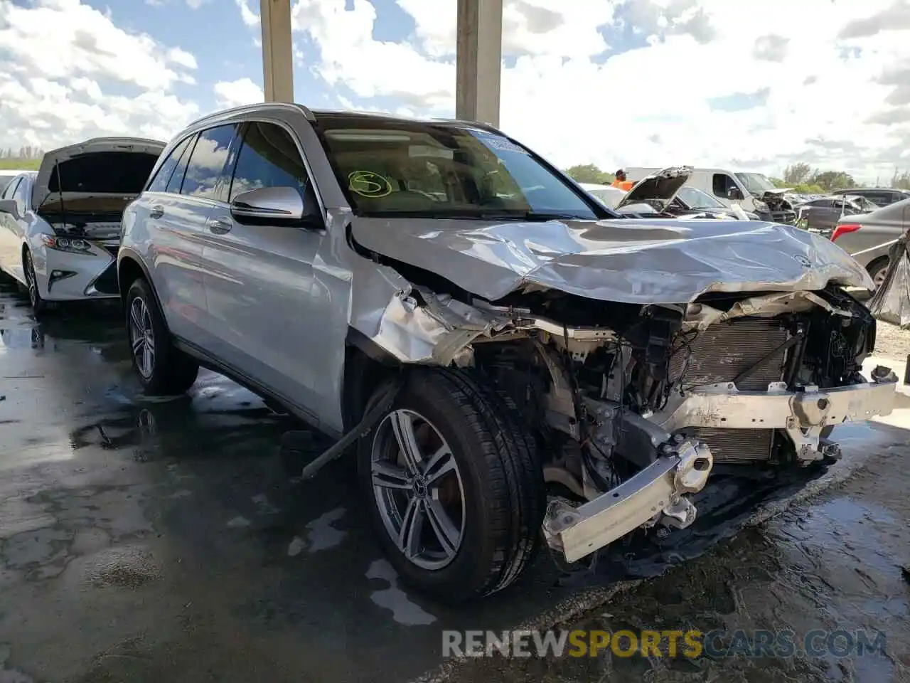 1 Photograph of a damaged car W1N0G8DB3LF785839 MERCEDES-BENZ GLC-CLASS 2020