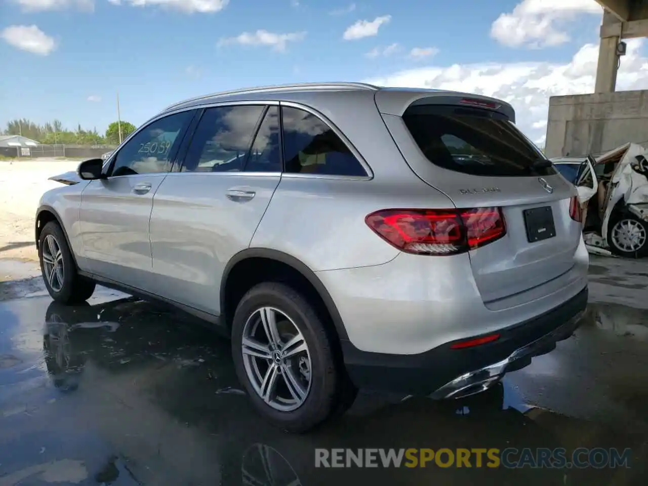 3 Photograph of a damaged car W1N0G8DB3LF785839 MERCEDES-BENZ GLC-CLASS 2020