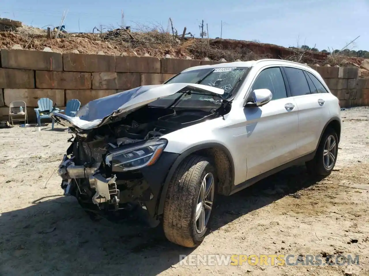 2 Photograph of a damaged car W1N0G8DB5LF764796 MERCEDES-BENZ GLC-CLASS 2020