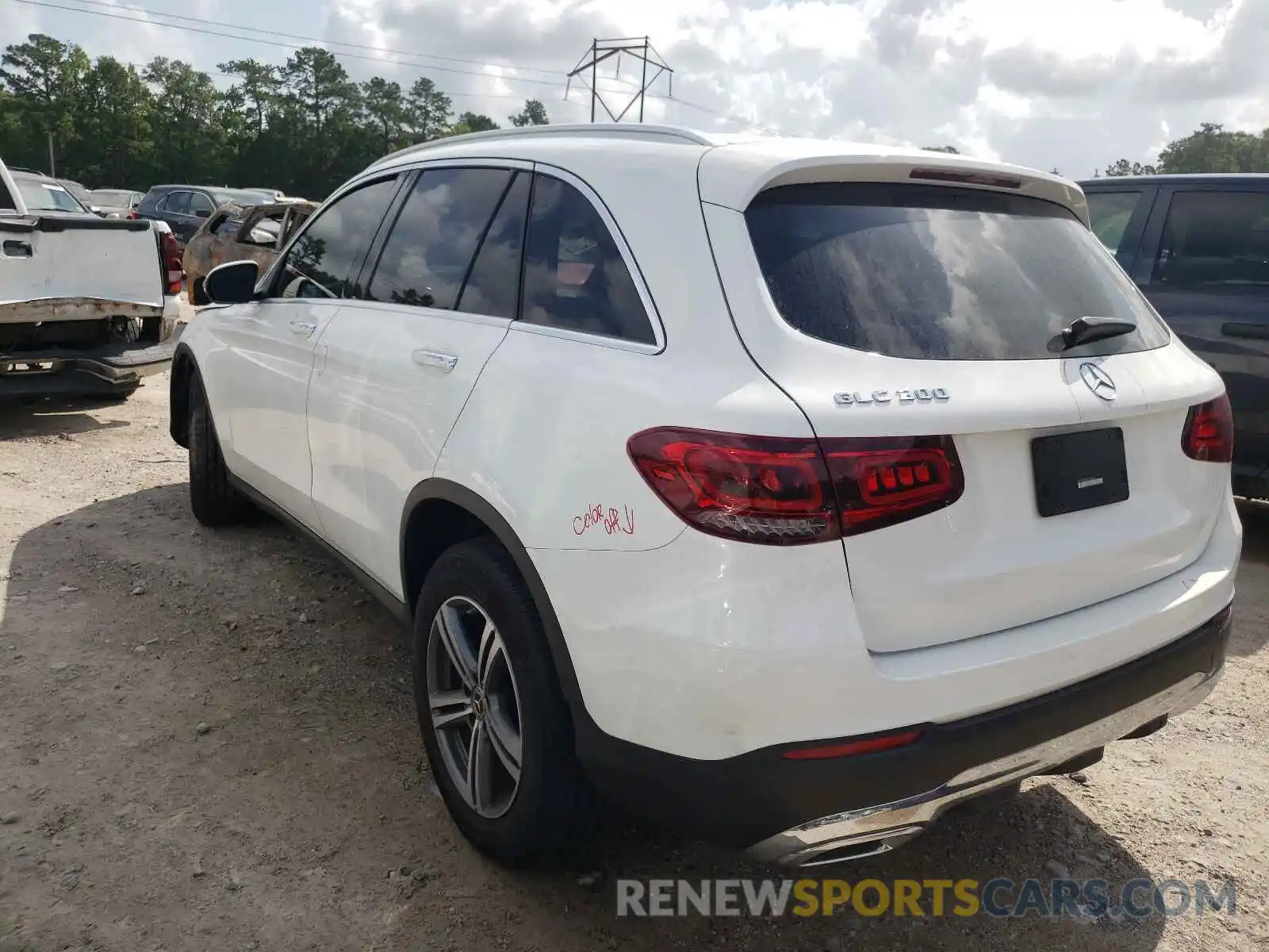 3 Photograph of a damaged car W1N0G8DB5LF805346 MERCEDES-BENZ GLC-CLASS 2020