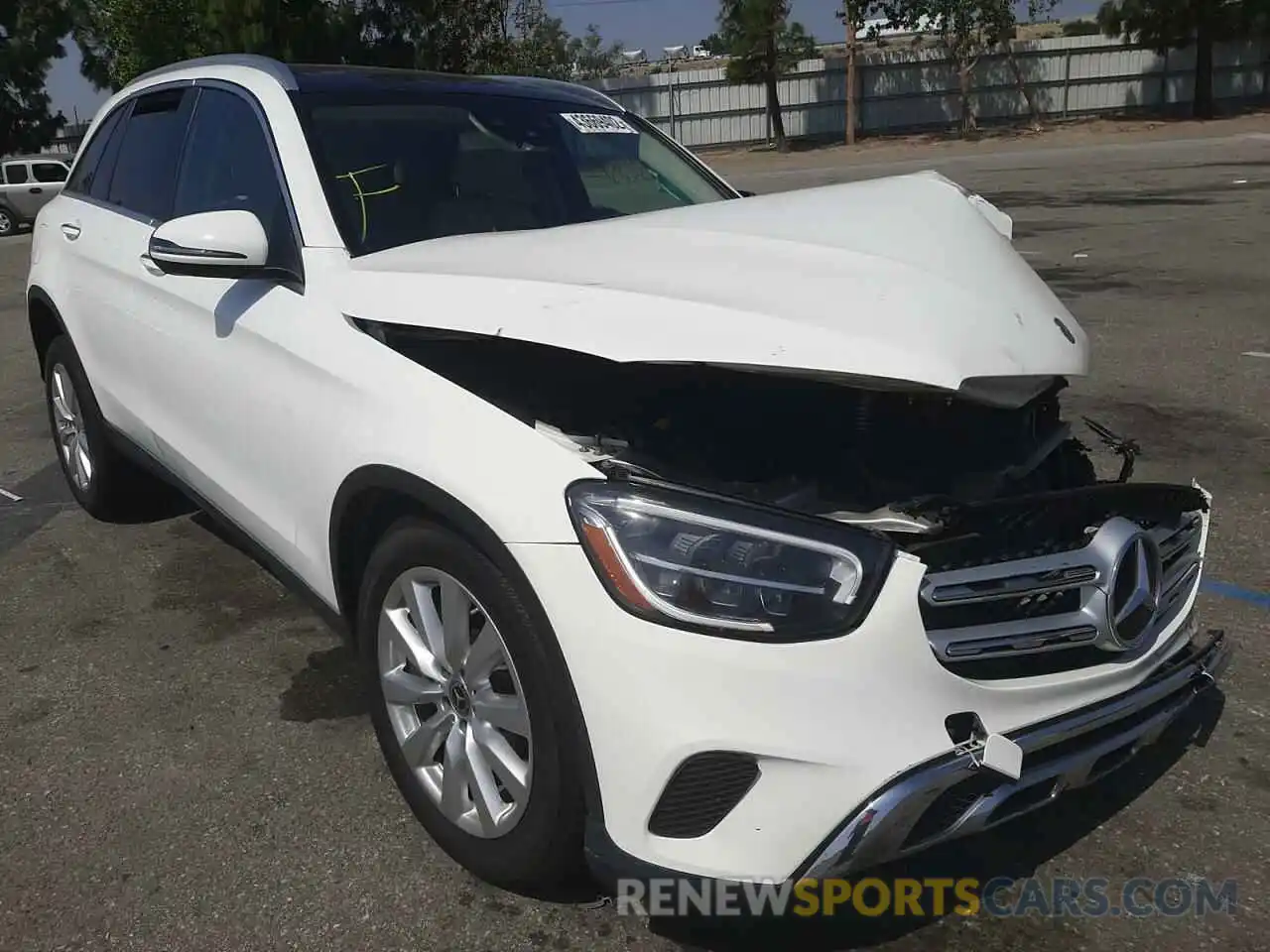 1 Photograph of a damaged car W1N0G8DB6LF759347 MERCEDES-BENZ GLC-CLASS 2020