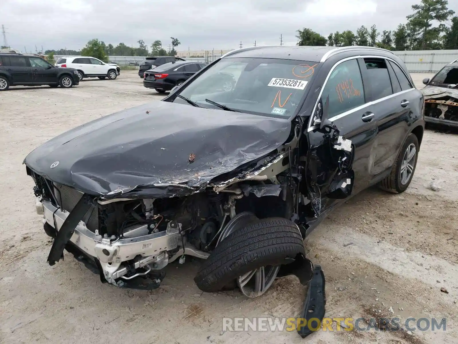 2 Photograph of a damaged car W1N0G8DB6LF857116 MERCEDES-BENZ GLC-CLASS 2020