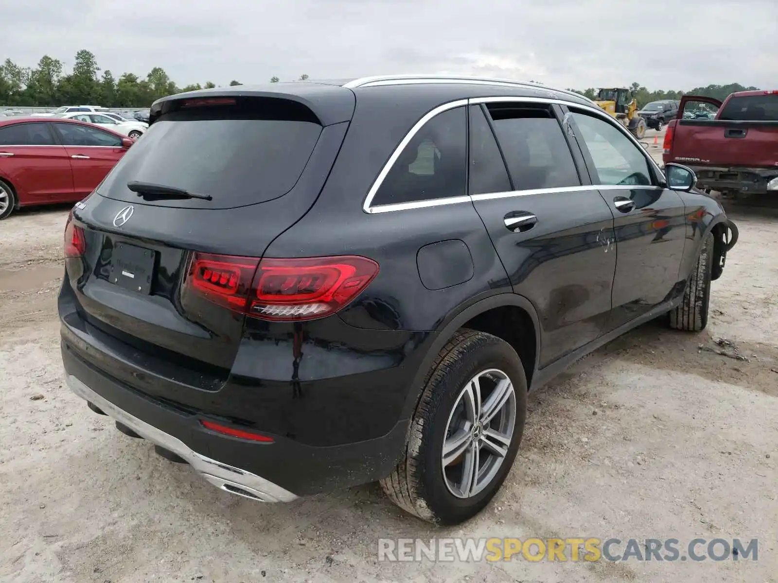 4 Photograph of a damaged car W1N0G8DB6LF857116 MERCEDES-BENZ GLC-CLASS 2020