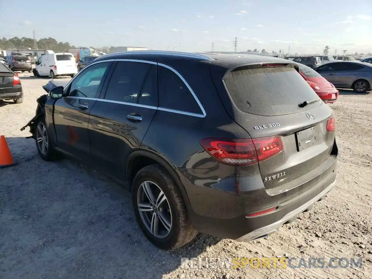 3 Photograph of a damaged car W1N0G8DB6LF864096 MERCEDES-BENZ GLC-CLASS 2020