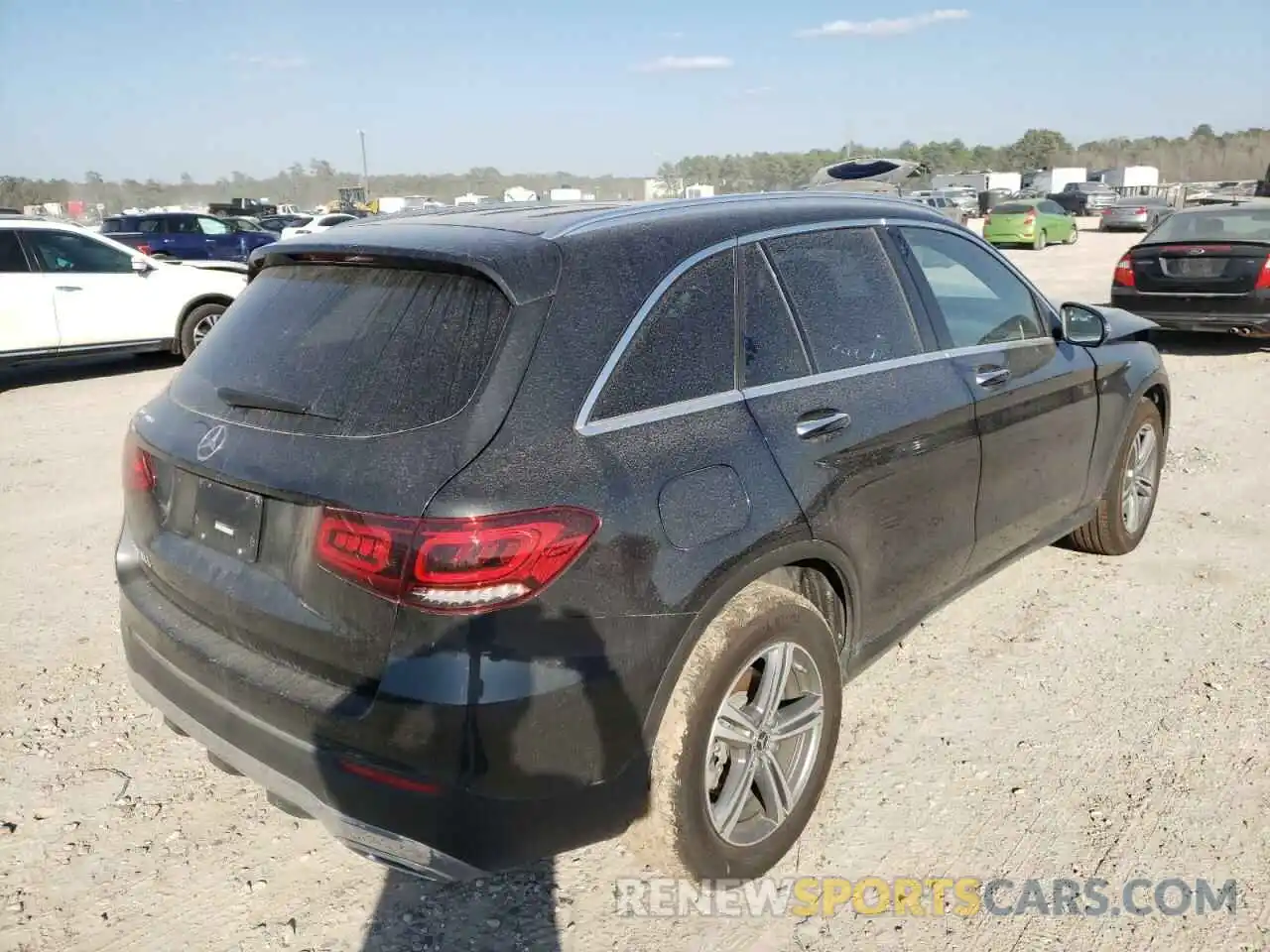 4 Photograph of a damaged car W1N0G8DB6LF864096 MERCEDES-BENZ GLC-CLASS 2020