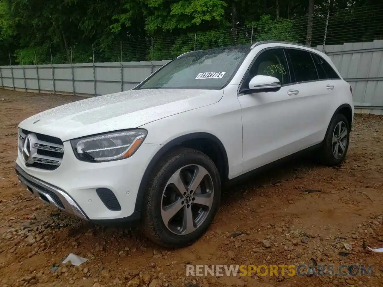 2 Photograph of a damaged car W1N0G8DB7LF865063 MERCEDES-BENZ GLC-CLASS 2020