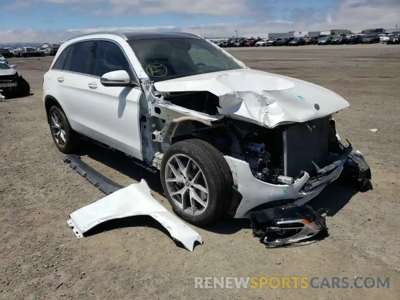 1 Photograph of a damaged car W1N0G8DB8LF760905 MERCEDES-BENZ GLC-CLASS 2020