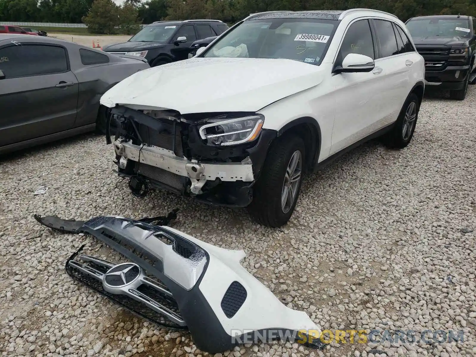 2 Photograph of a damaged car W1N0G8DB9LF765398 MERCEDES-BENZ GLC-CLASS 2020