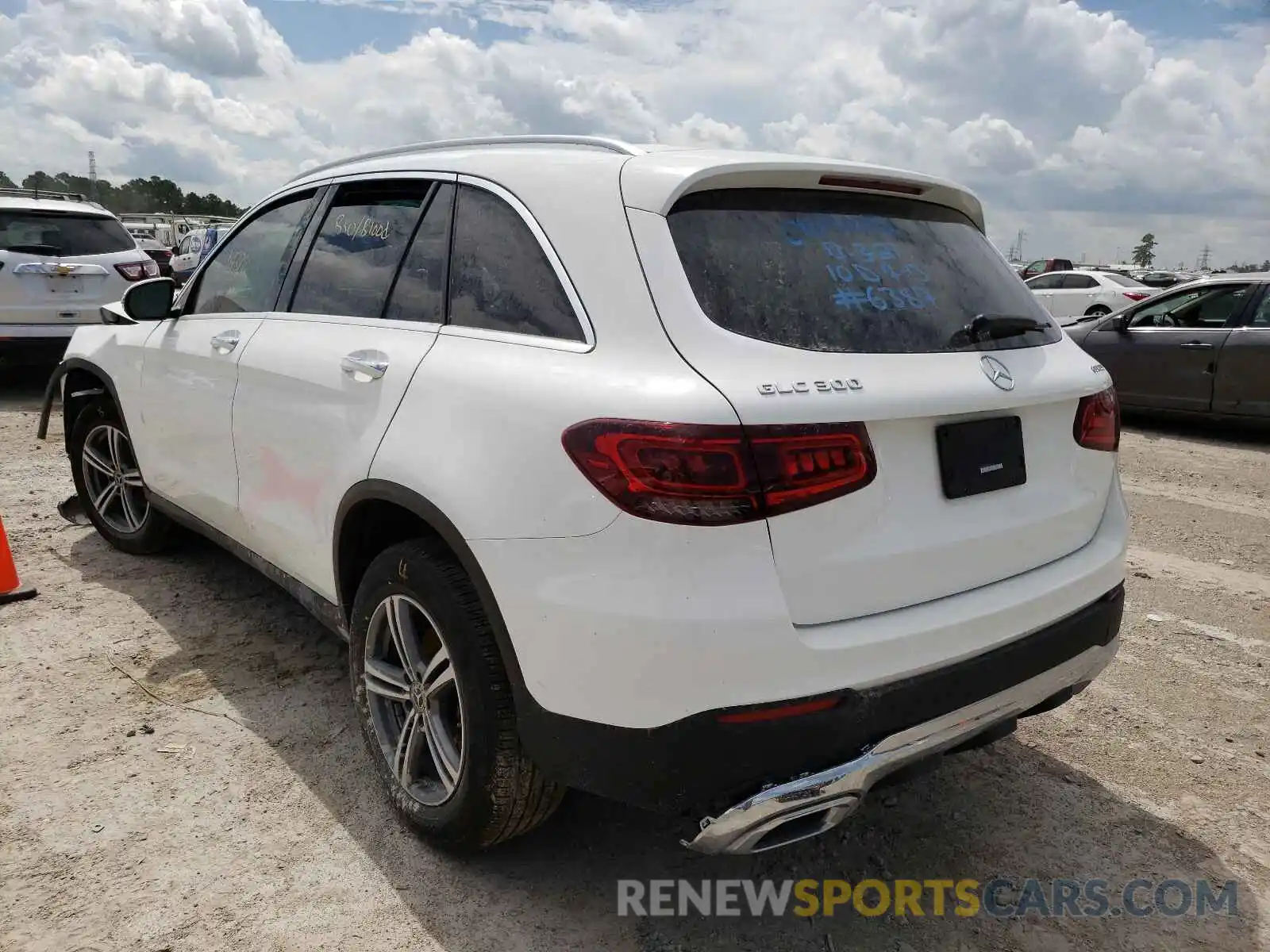 3 Photograph of a damaged car W1N0G8DB9LF766387 MERCEDES-BENZ GLC-CLASS 2020