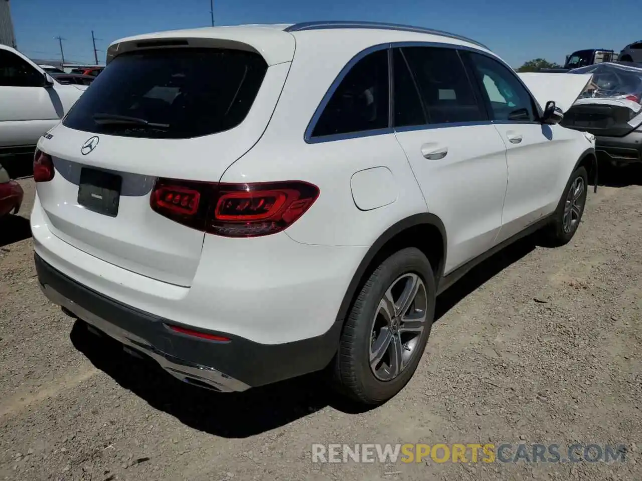 4 Photograph of a damaged car W1N0G8DB9LF775607 MERCEDES-BENZ GLC-CLASS 2020